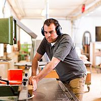 A legjobb gyalugépeket a Gude, a Makita és a Scheppach gyártja