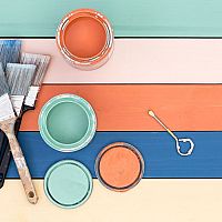 Melyik a legjobb fafesték kültérre és beltérre? Gyorsan száradó, vízzel hígítható és szag nélküli festékek