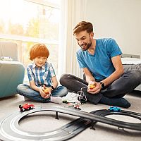 Elektromos autópálya kicsiknek és nagyoknak: Mi alapján válasszunk?