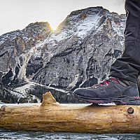 Milyen túracipőt válasszunk? Magasszárút! Próbálják ki a Garmontot vagy a Mammutot