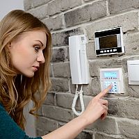 Milyen riasztót válasszunk a lakásba? Megfelel a vezeték nélküli Jablotron?