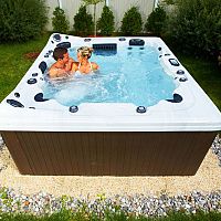 Saját jacuzzi a kertbe? Hogyan válasszunk?