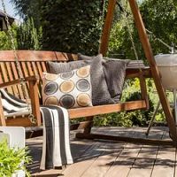 Hintaágy. Fém vagy fa.