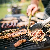 Hogyan válasszunk elektromos grillsütőt? Ezek a legjobbak