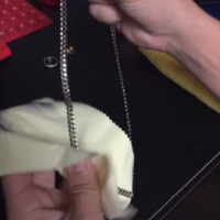 Hogyan tisztítsuk meg az aranyat, ezüstöt és az orvosi acélt?